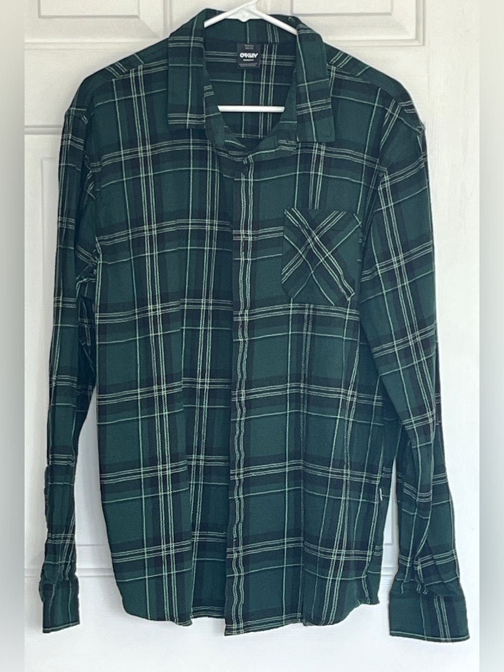 Oakley cotton long sleeve button down men’s XL
